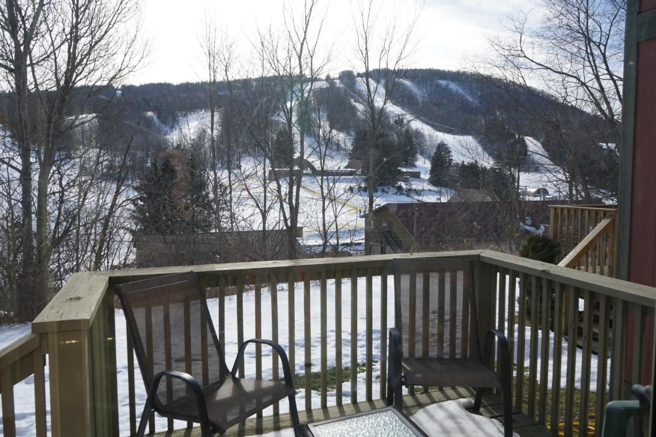 | Hope Lake Lodge & Indoor Waterpark