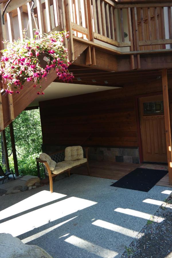 | Eagle Peak Guesthouse