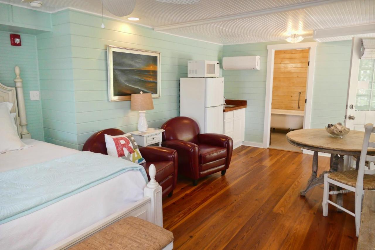 | Beachview Inn and Spa
