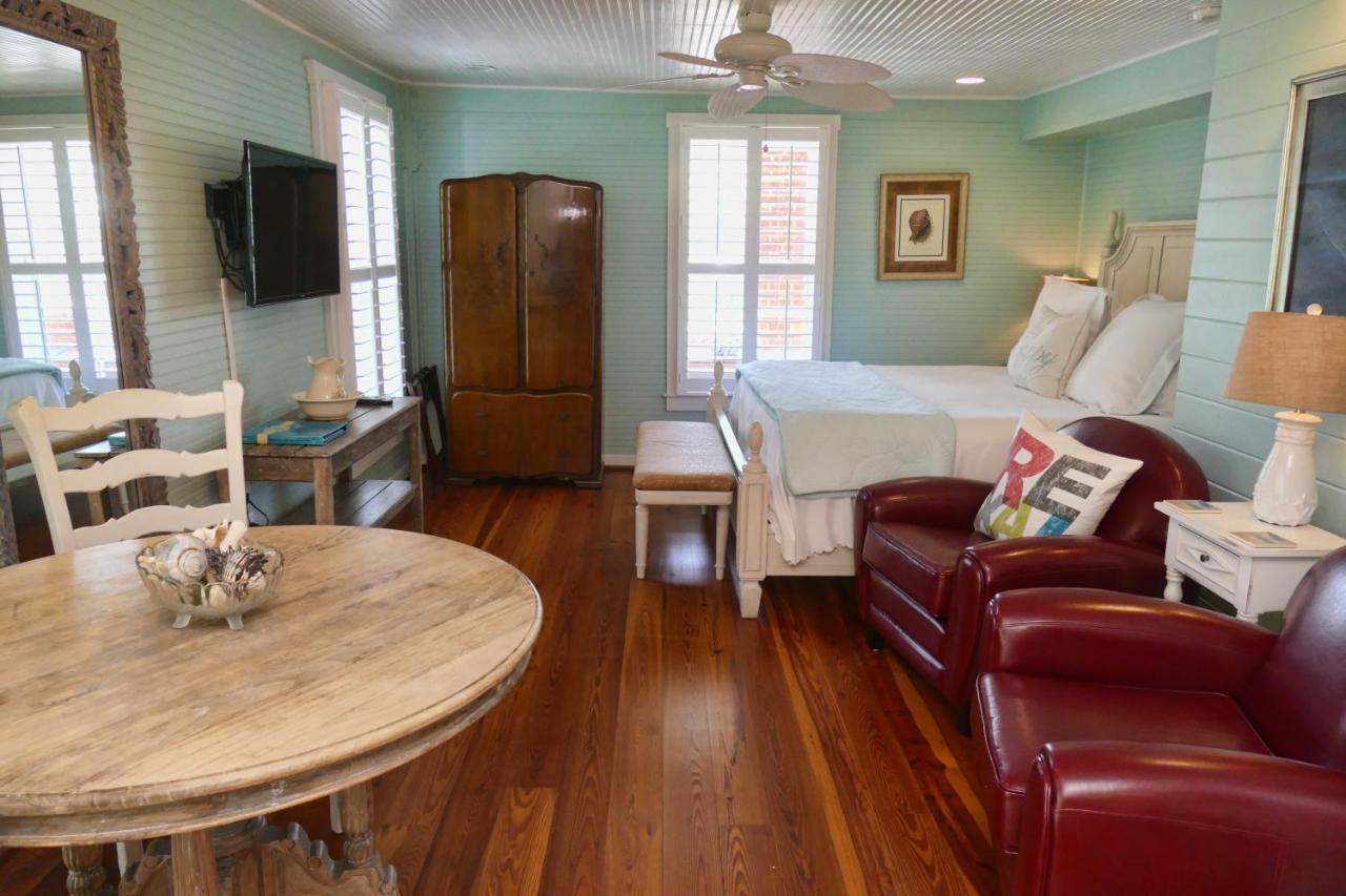 | Beachview Inn and Spa