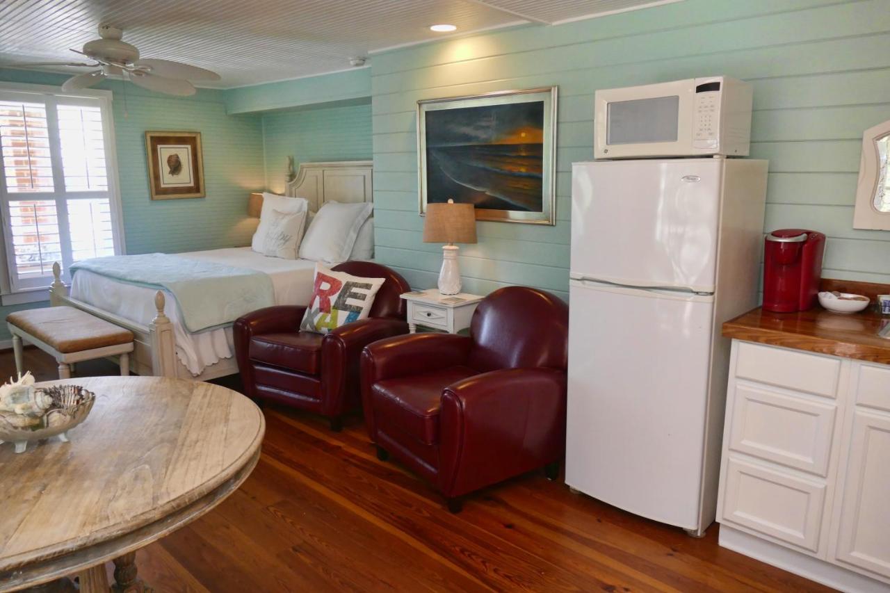 | Beachview Inn and Spa