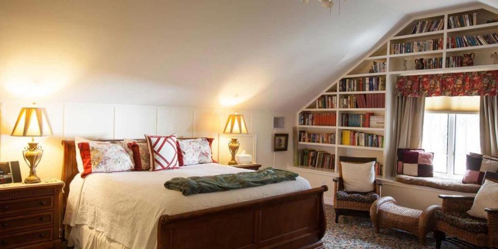 | Rose Hill Retreat AAA Four Diamond Inn