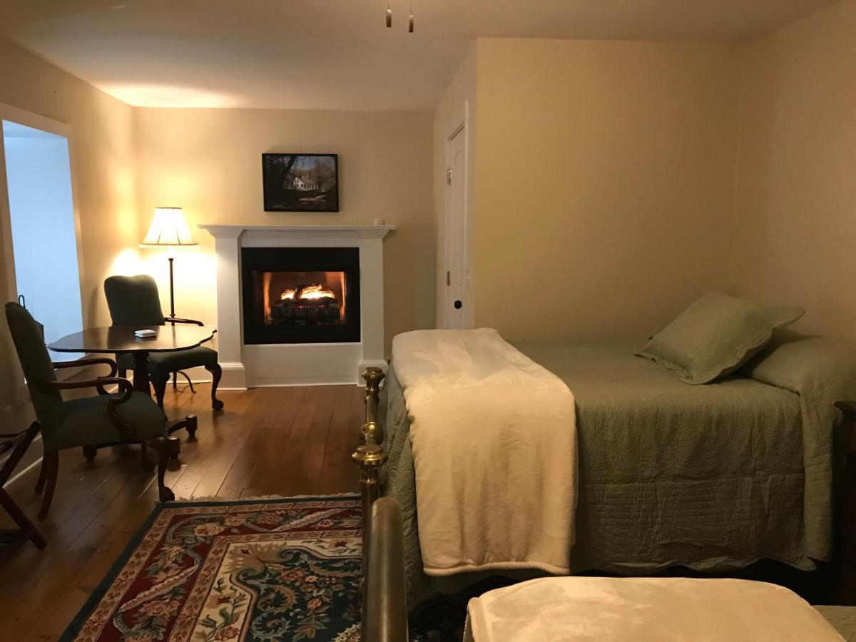 | Canemount Plantation Inn