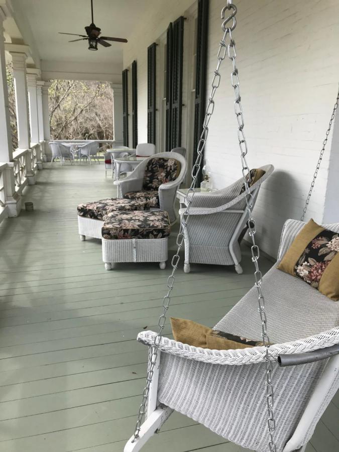| Canemount Plantation Inn