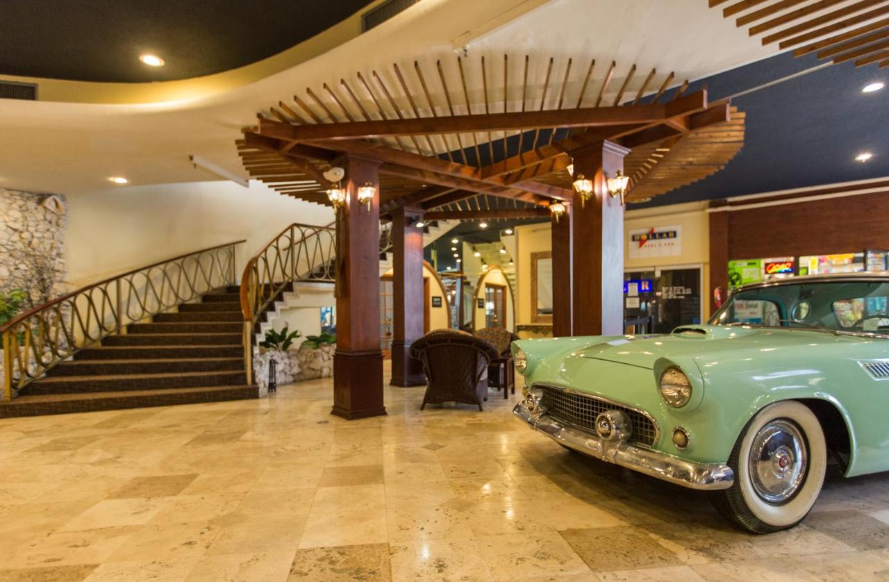 | Thunderbird Beach Hotel