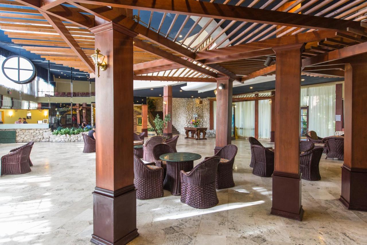 | Thunderbird Beach Hotel