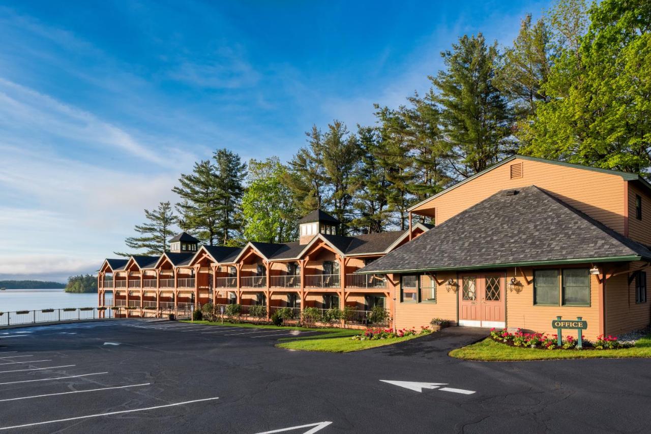 | Center Harbor Inn