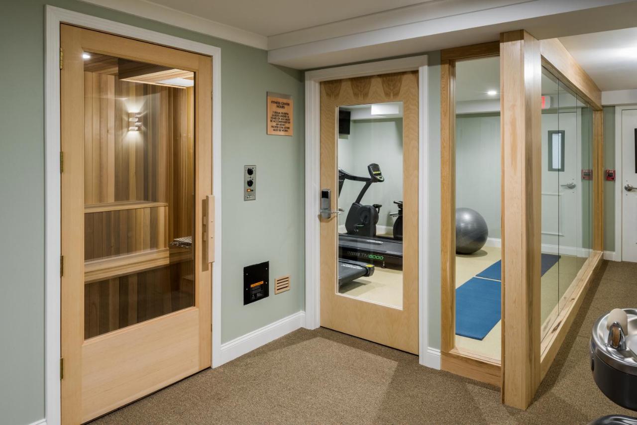 | Center Harbor Inn