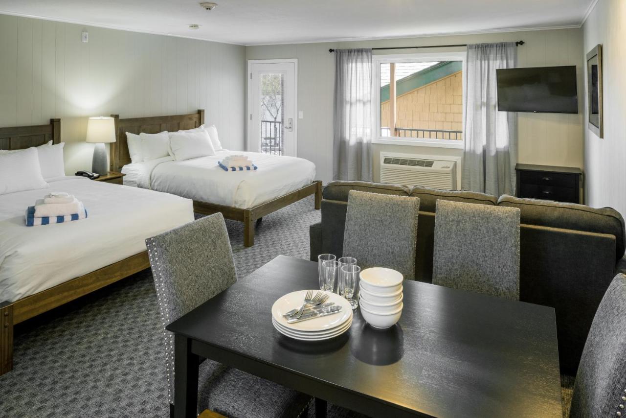| Center Harbor Inn