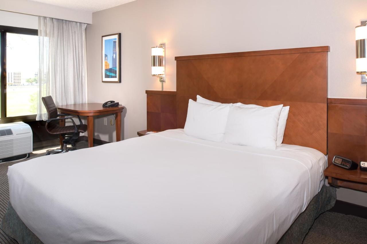 | Hyatt Place Dallas/North Arlington/Grand Prairie