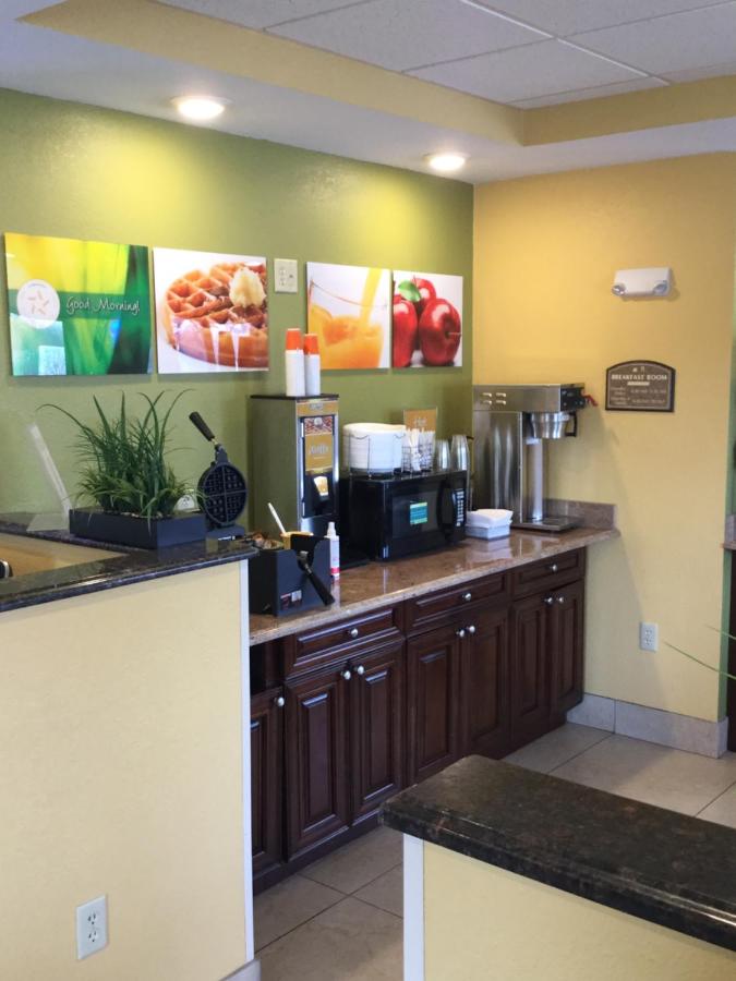| Quality Inn & Suites Glenmont - Albany South