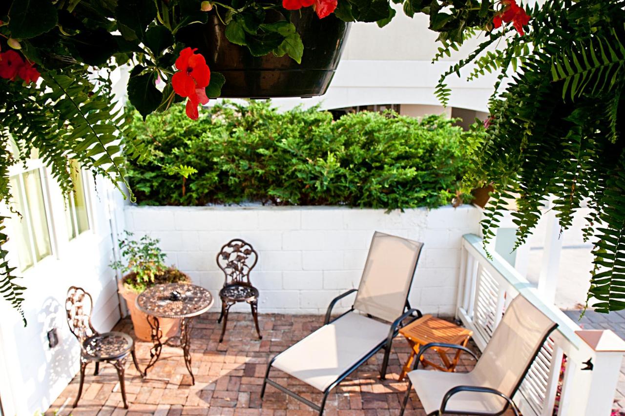 King Suite - Disability Access at DeSoto Beach Gardens
