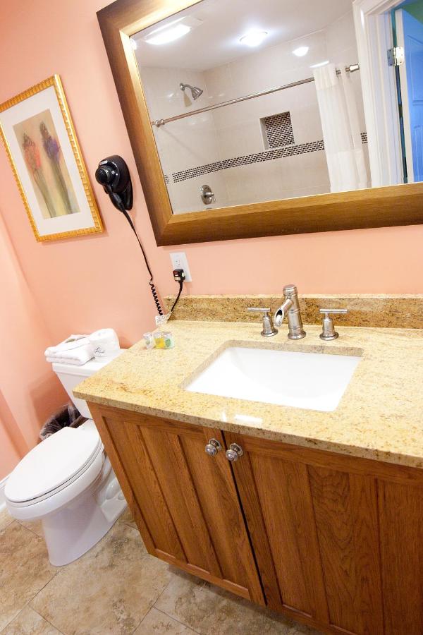 One-Bedroom Suite at DeSoto Beach Gardens