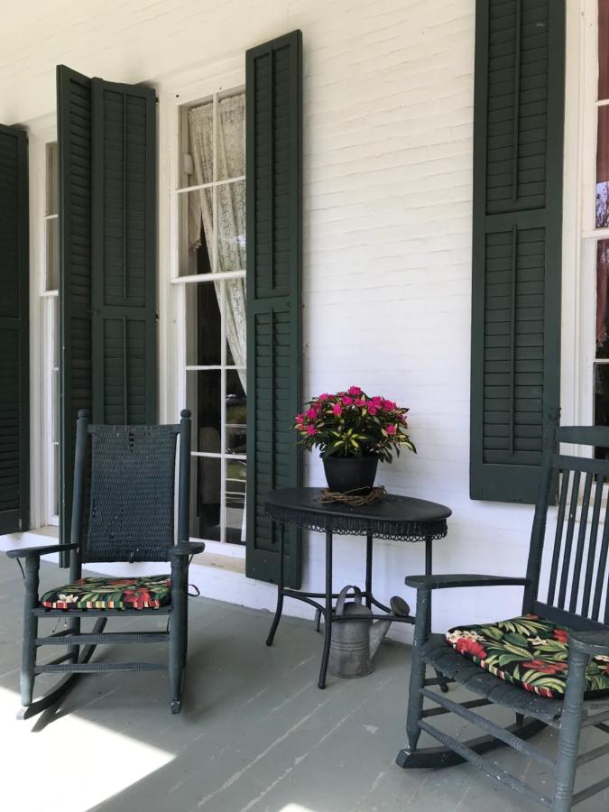 | Canemount Plantation Inn