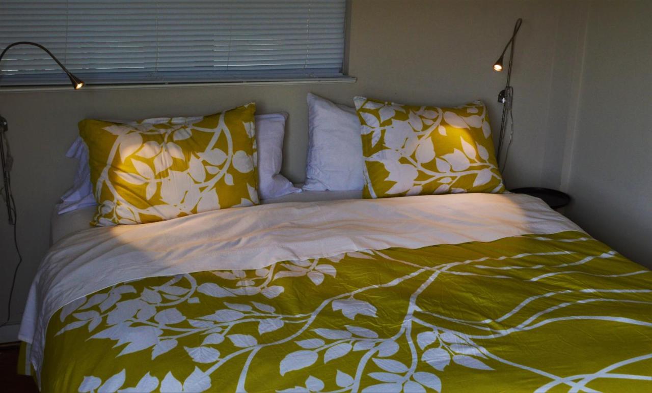| Modern B & B