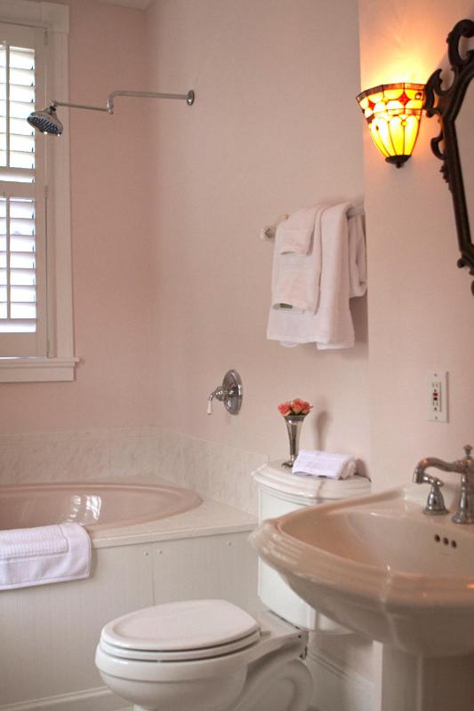 | Blue Heron Inn