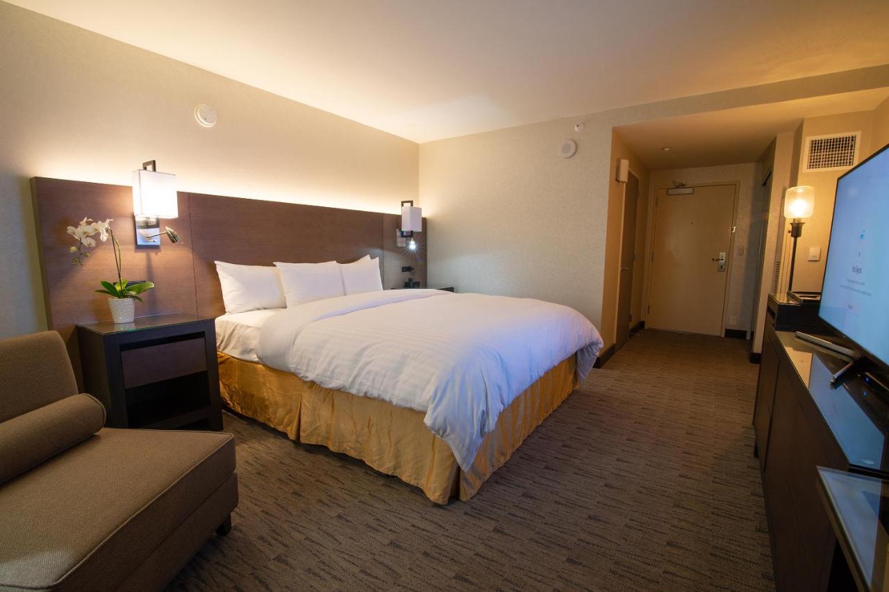 Executive King Room at Miyako Hotel Los Angeles
