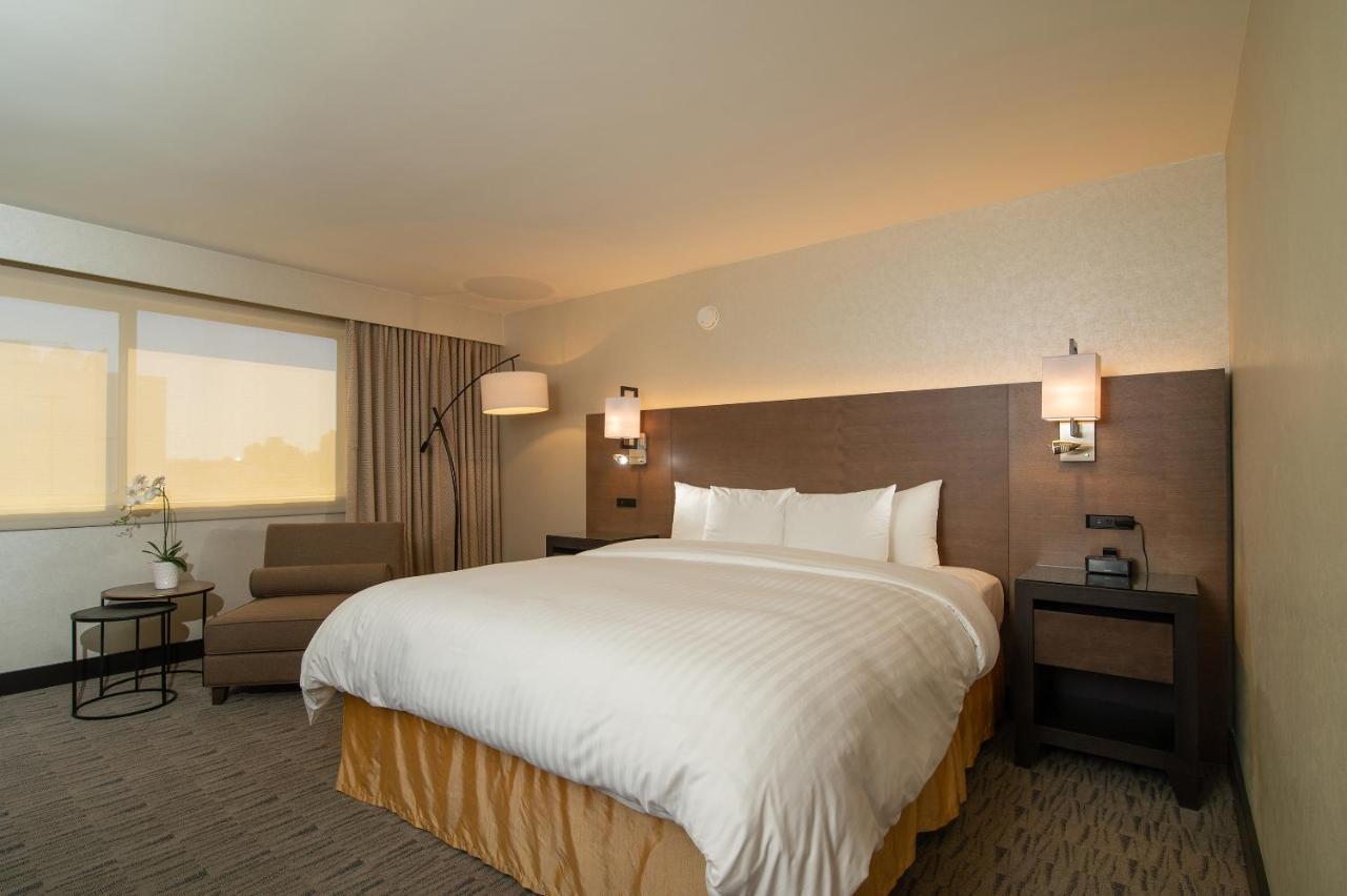 Executive King Room at Miyako Hotel Los Angeles