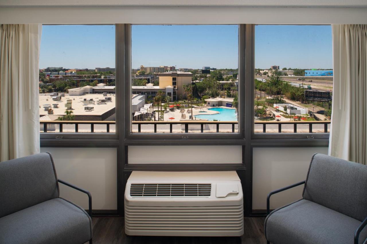 Premium King Room-Tower at Wyndham I-Drive Avanti Resort & Conference Center