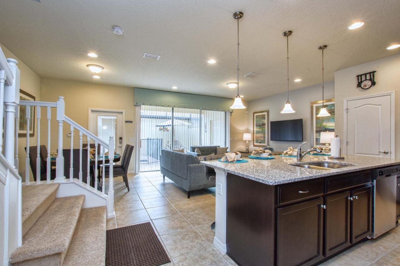  | Windsor-5 Bed Townhouse w/splashpool-3804WW