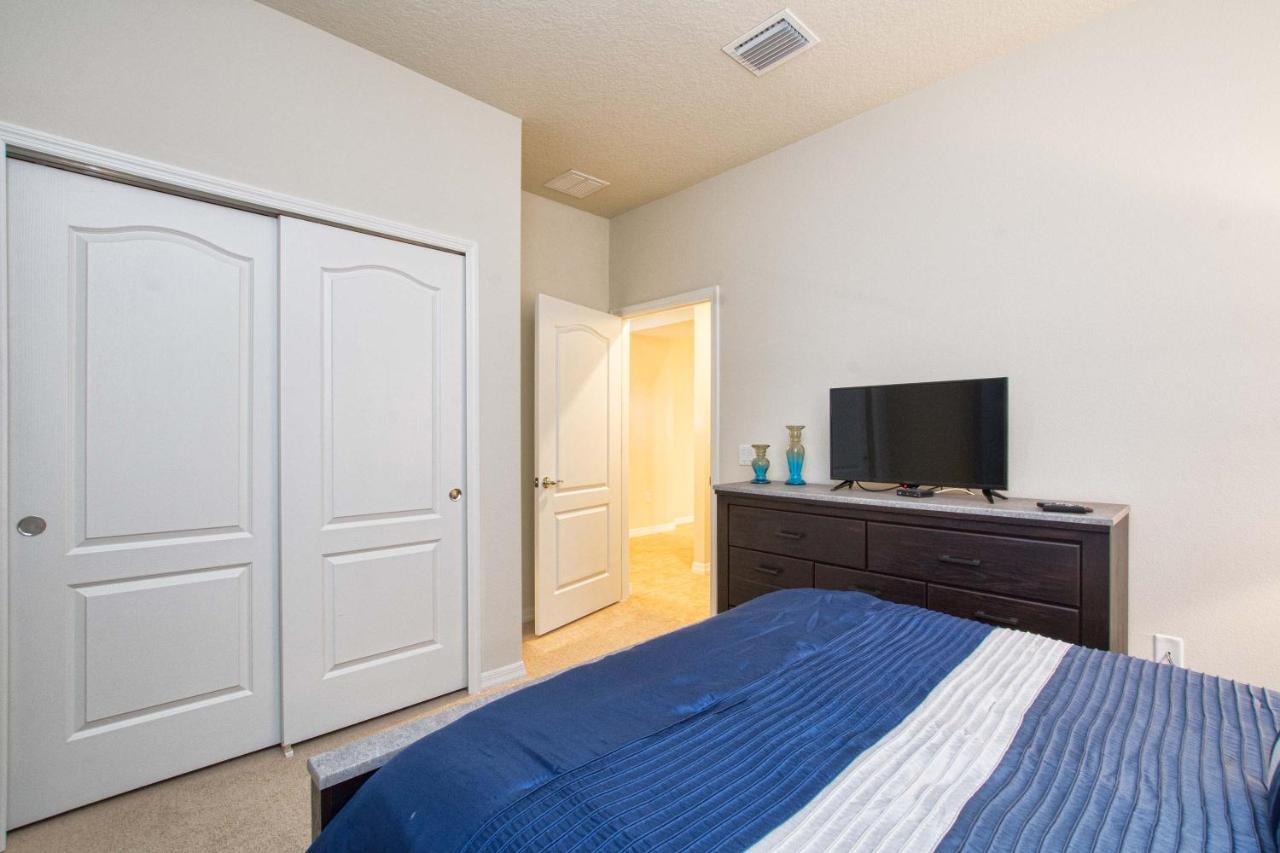  | Windsor-5 Bed Townhouse w/splashpool-3804WW