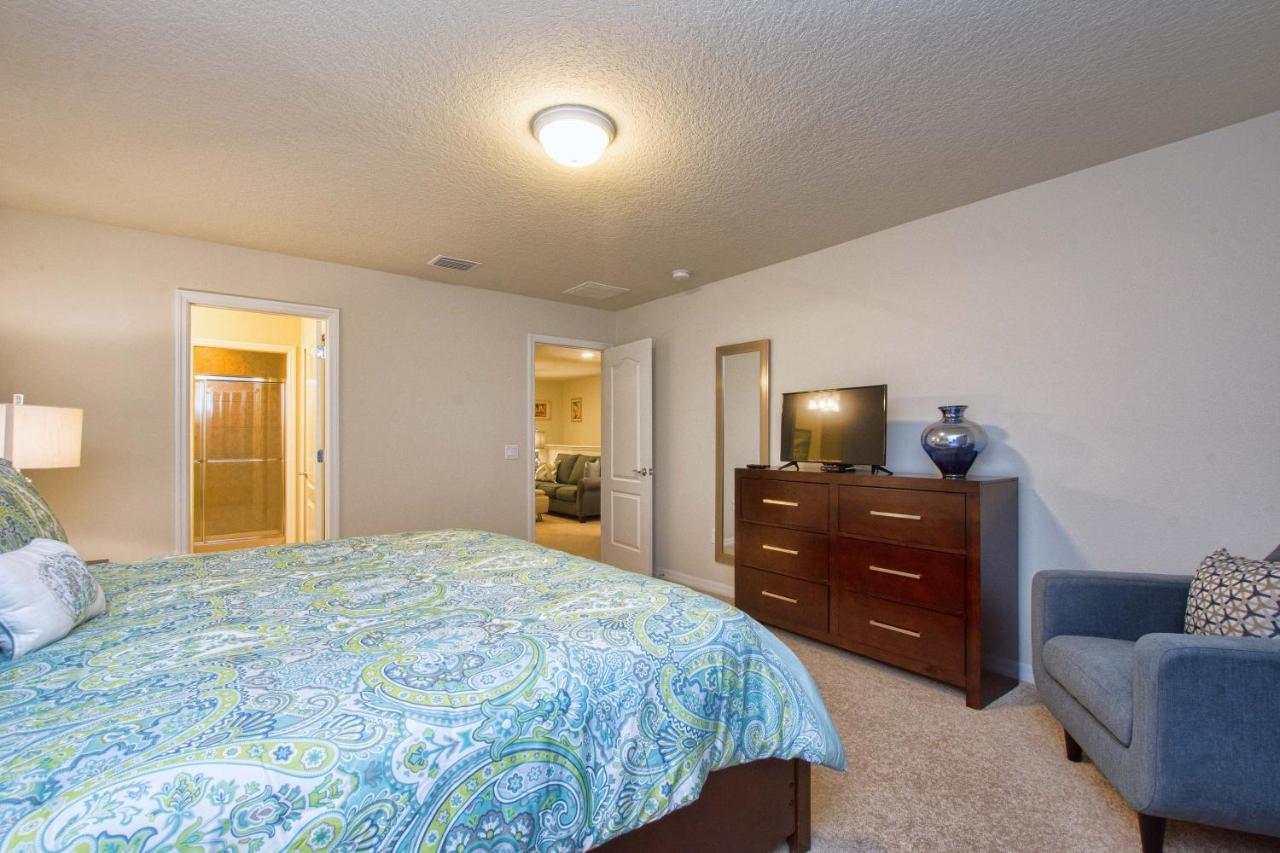  | Windsor-5 Bed Townhouse w/splashpool-3804WW