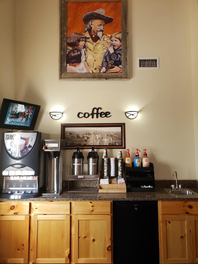 | Cody Legacy Inn & Suites