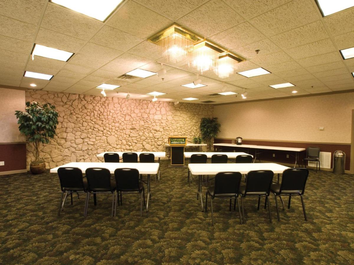  | Lamplighter Inn-South