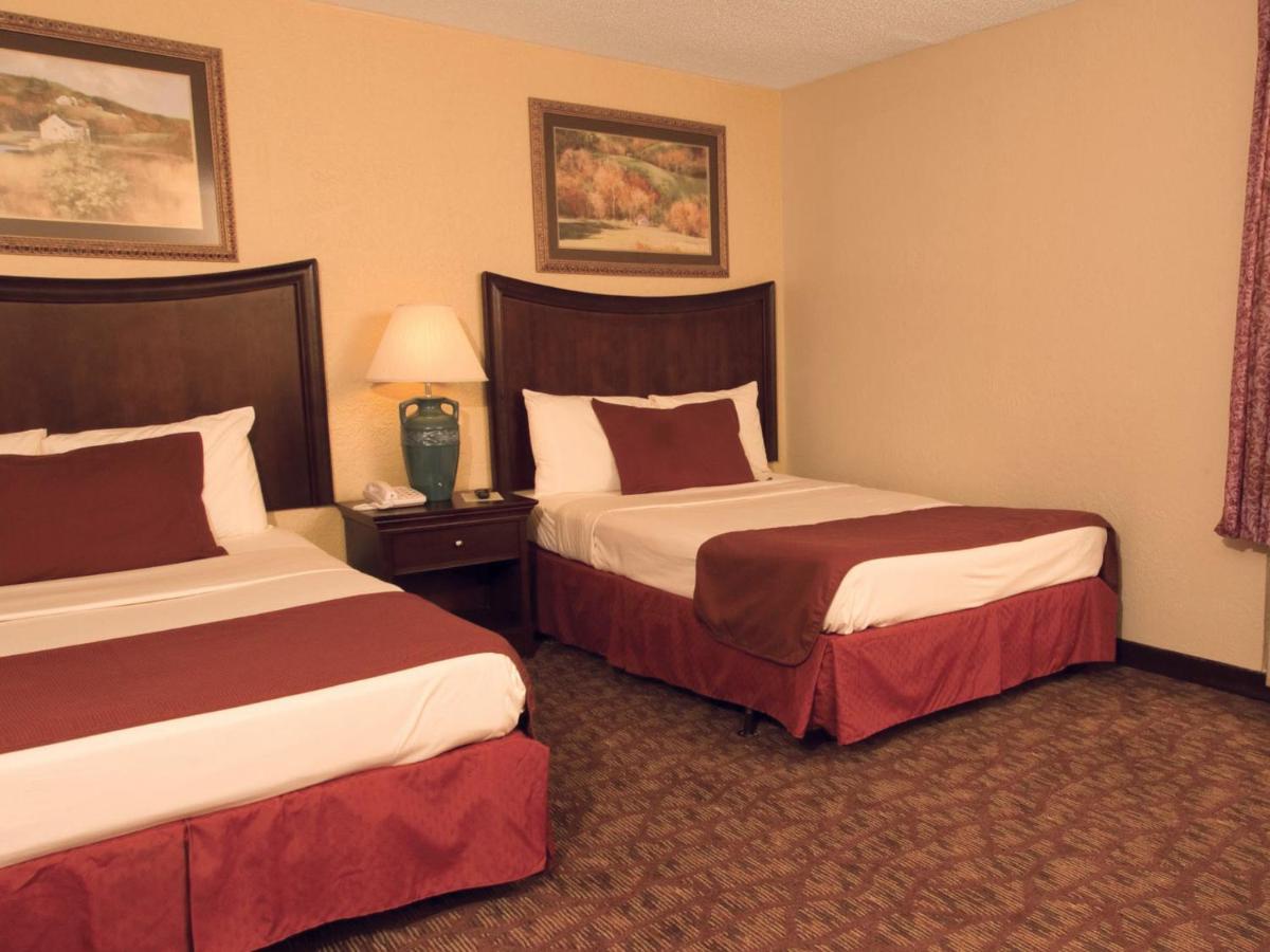  | Lamplighter Inn-South
