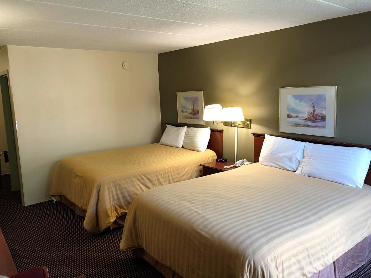 | Norwood Inn & Suites Worthington