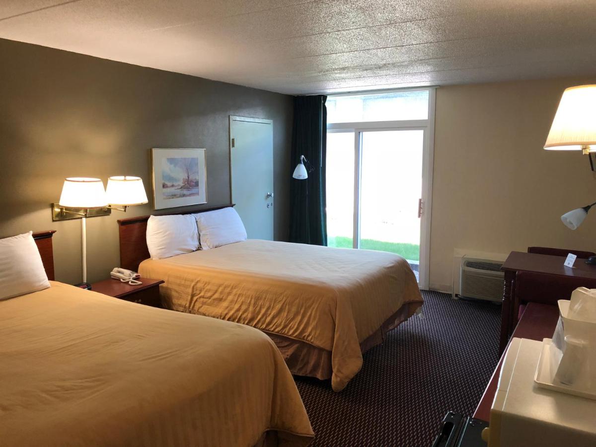 | Norwood Inn & Suites Worthington