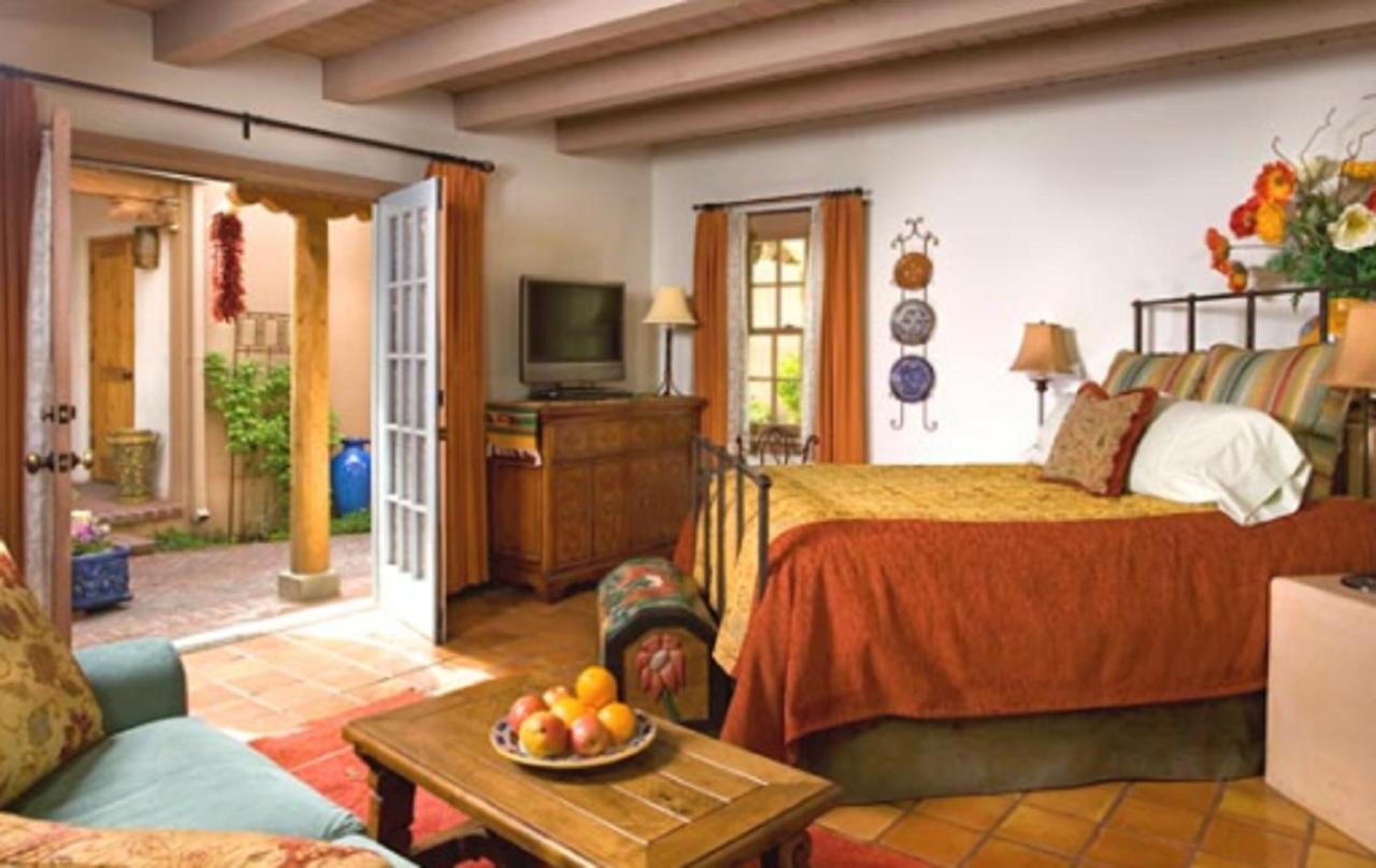 | El Farolito B&B Inn