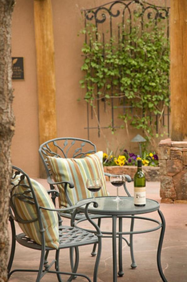 | El Farolito B&B Inn