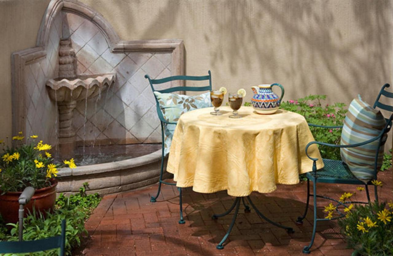 | El Farolito B&B Inn