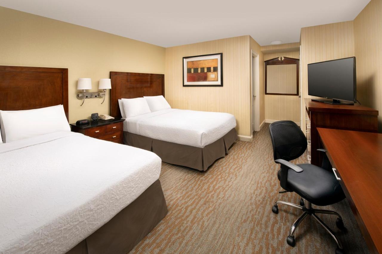Double Room with Two Double Beds at American Inn Of Bethesda