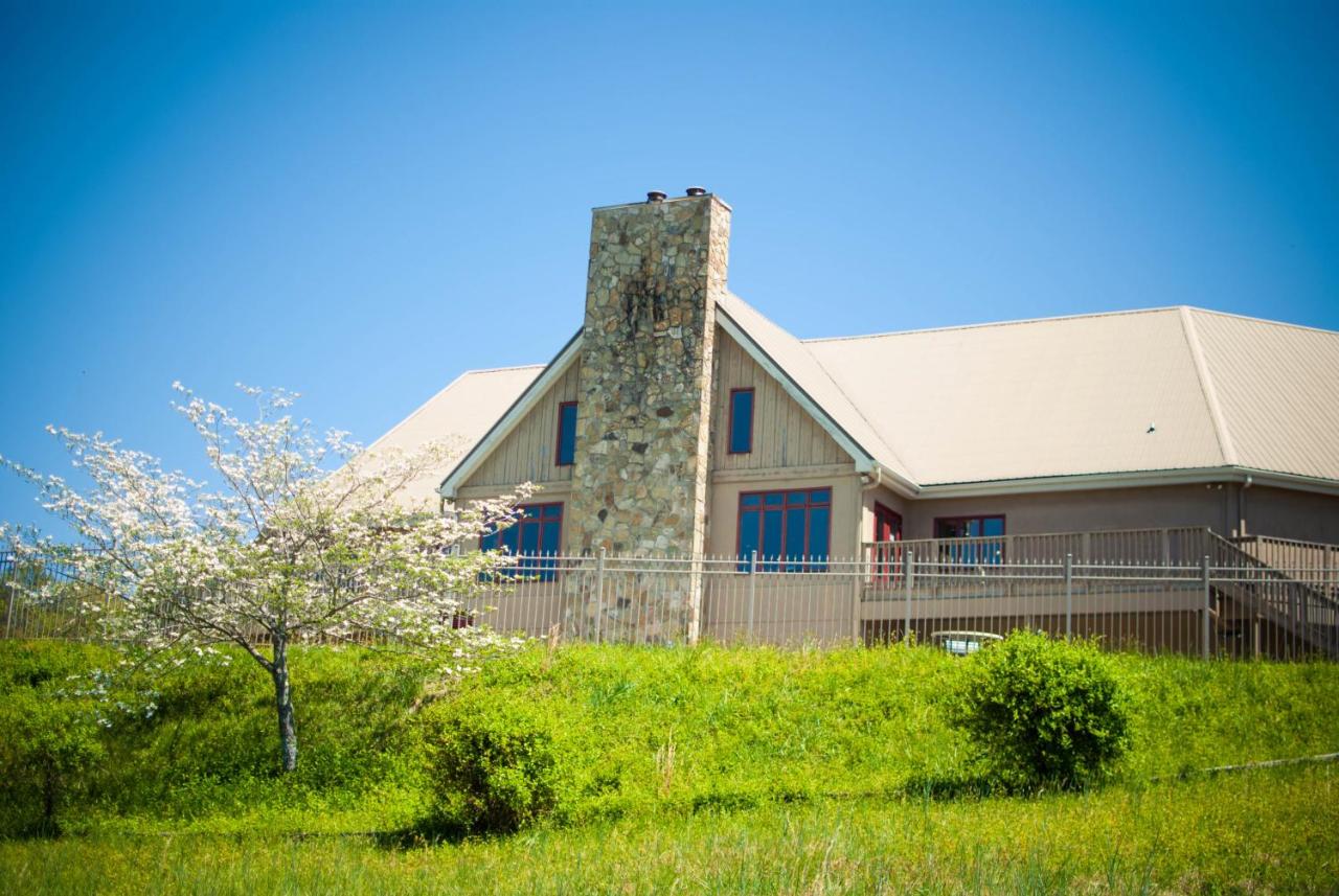 | Country Hideaway at Mountain Lakes Resort