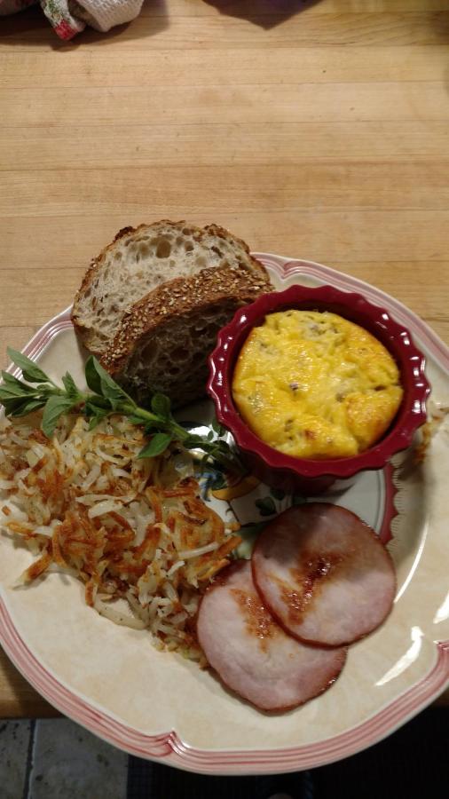  | Round Barn Farm B & B Event Center