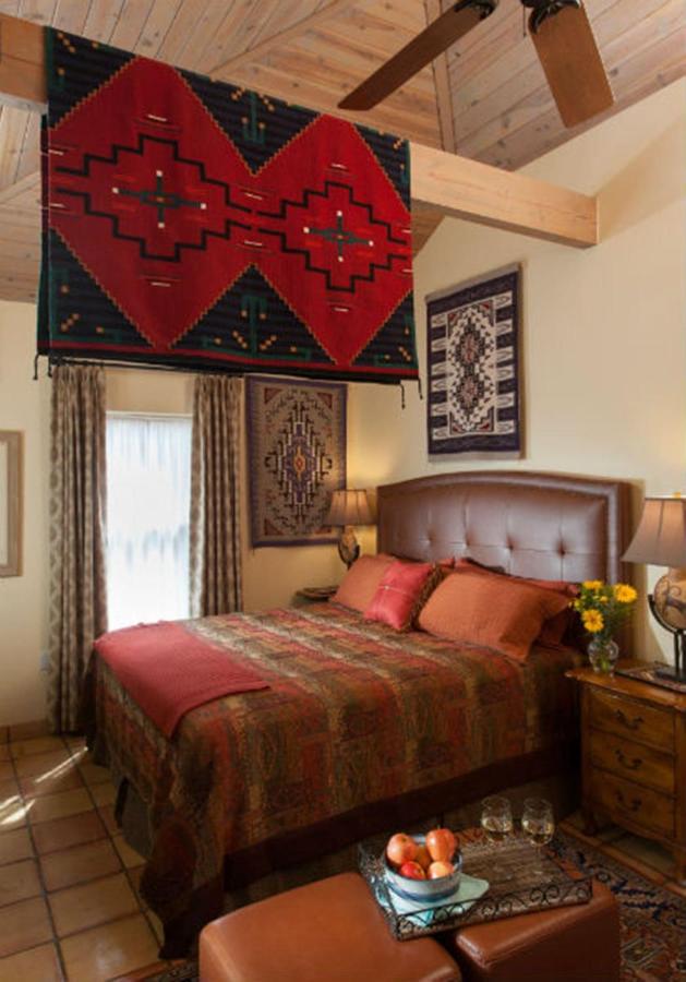 | Four Kachinas B&B Inn