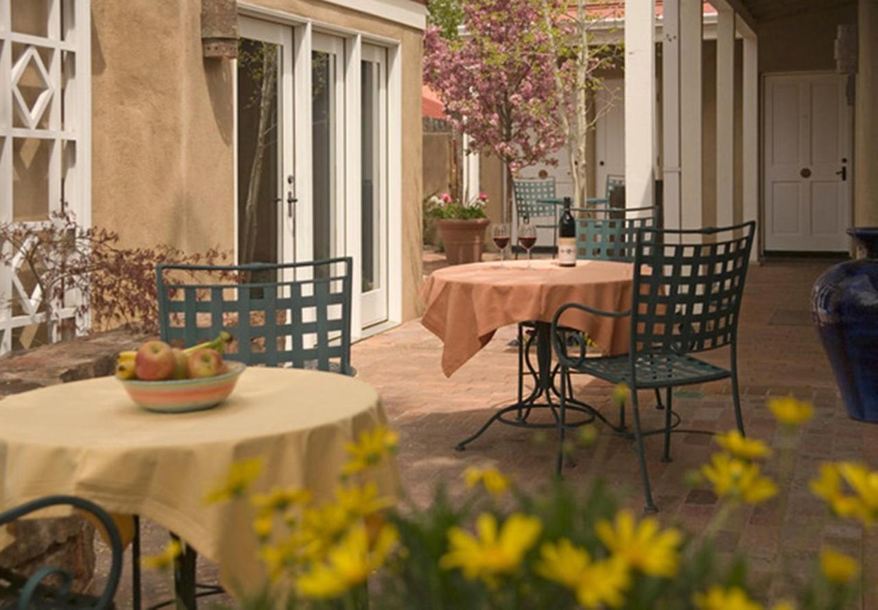 | Four Kachinas B&B Inn