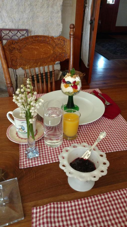  | Round Barn Farm B & B Event Center