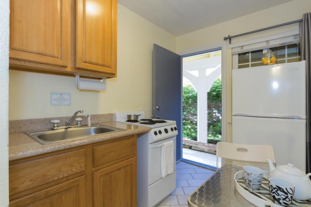Queen Room with Kitchenette at The Lodge At Blue Lakes