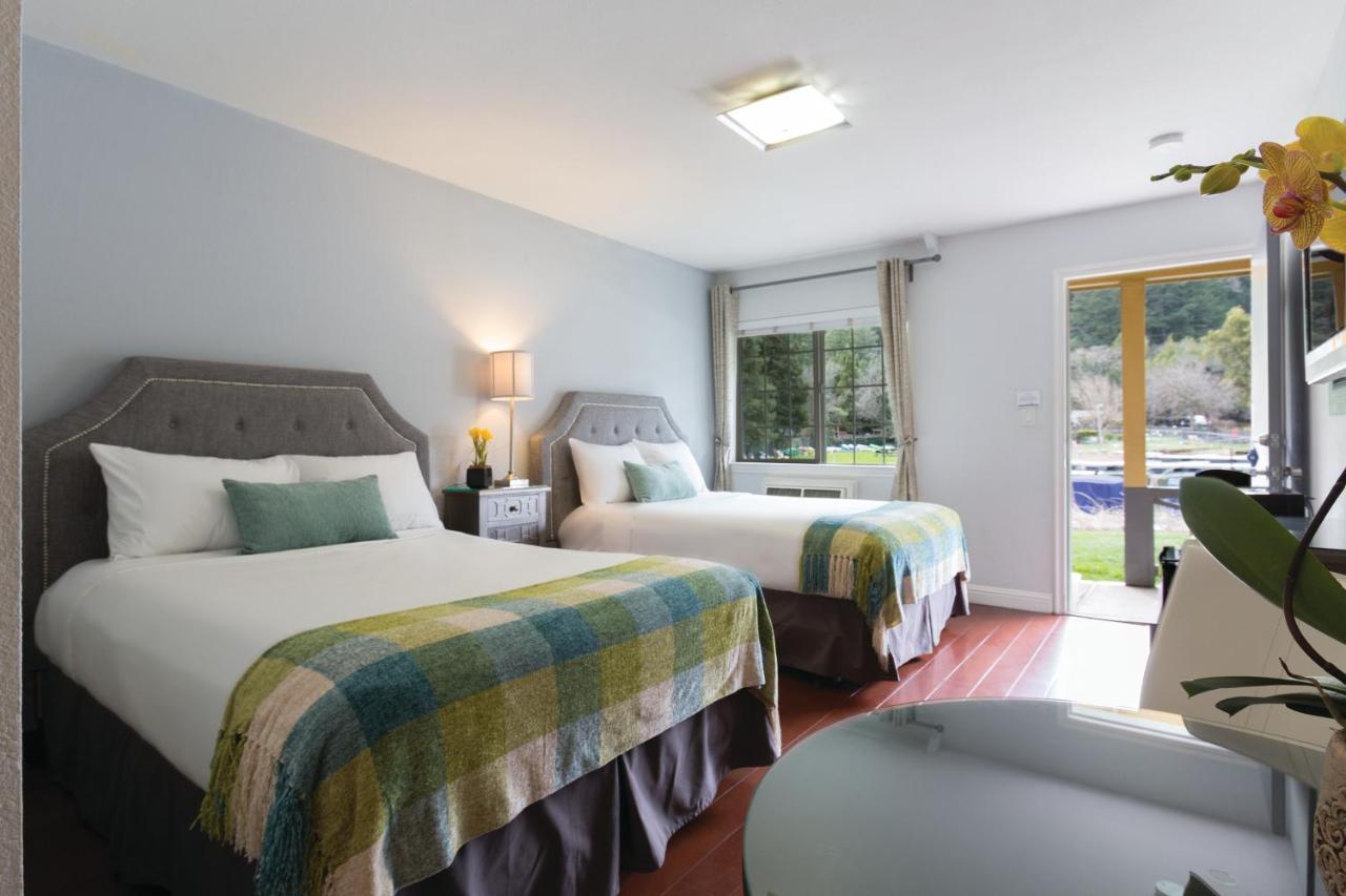 Double Room with Lake View at The Lodge At Blue Lakes