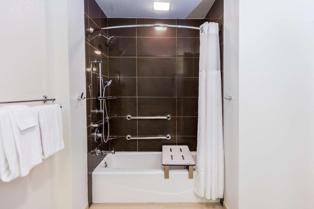 King Room with Tub and Sofa Bed - Disability Access at HYATT house San Ramon