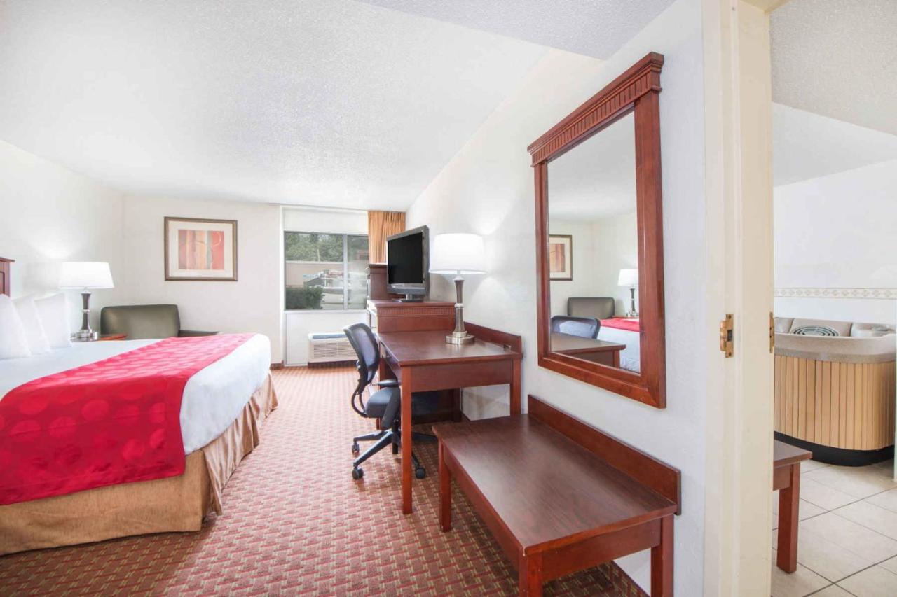 King Studio Suite - Non-Smoking at Ramada by Wyndham Enid