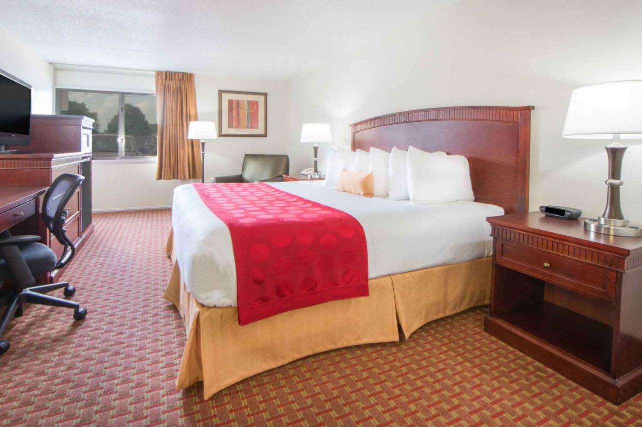 King Room - Non-Smoking at Ramada by Wyndham Enid