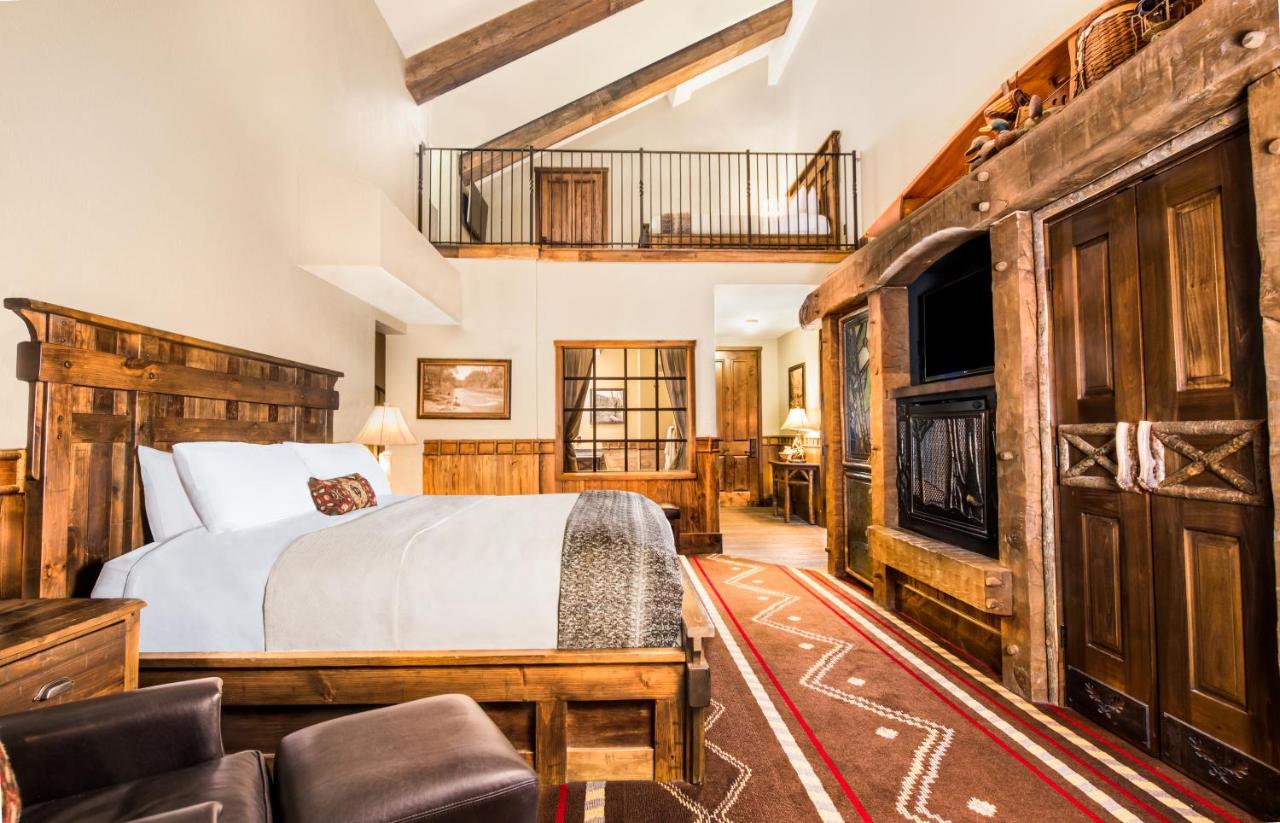  | Big Cypress Lodge