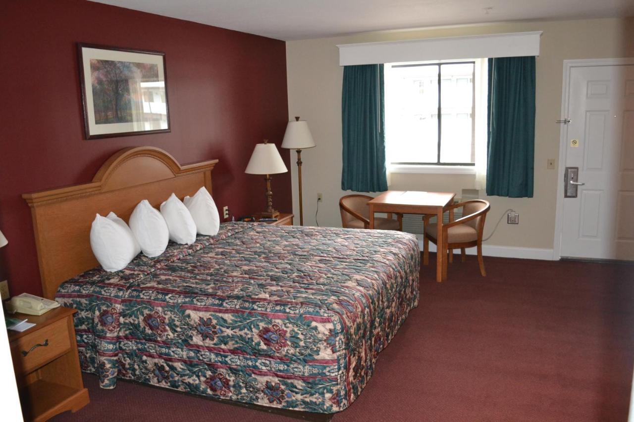 | Seabrook Inn