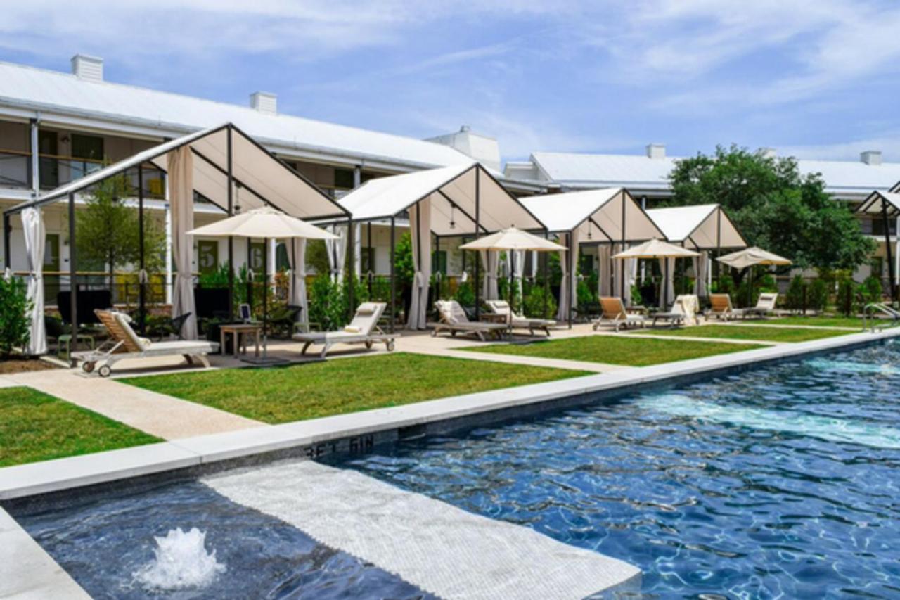  | Cavalry Court, by Valencia Hotel Group