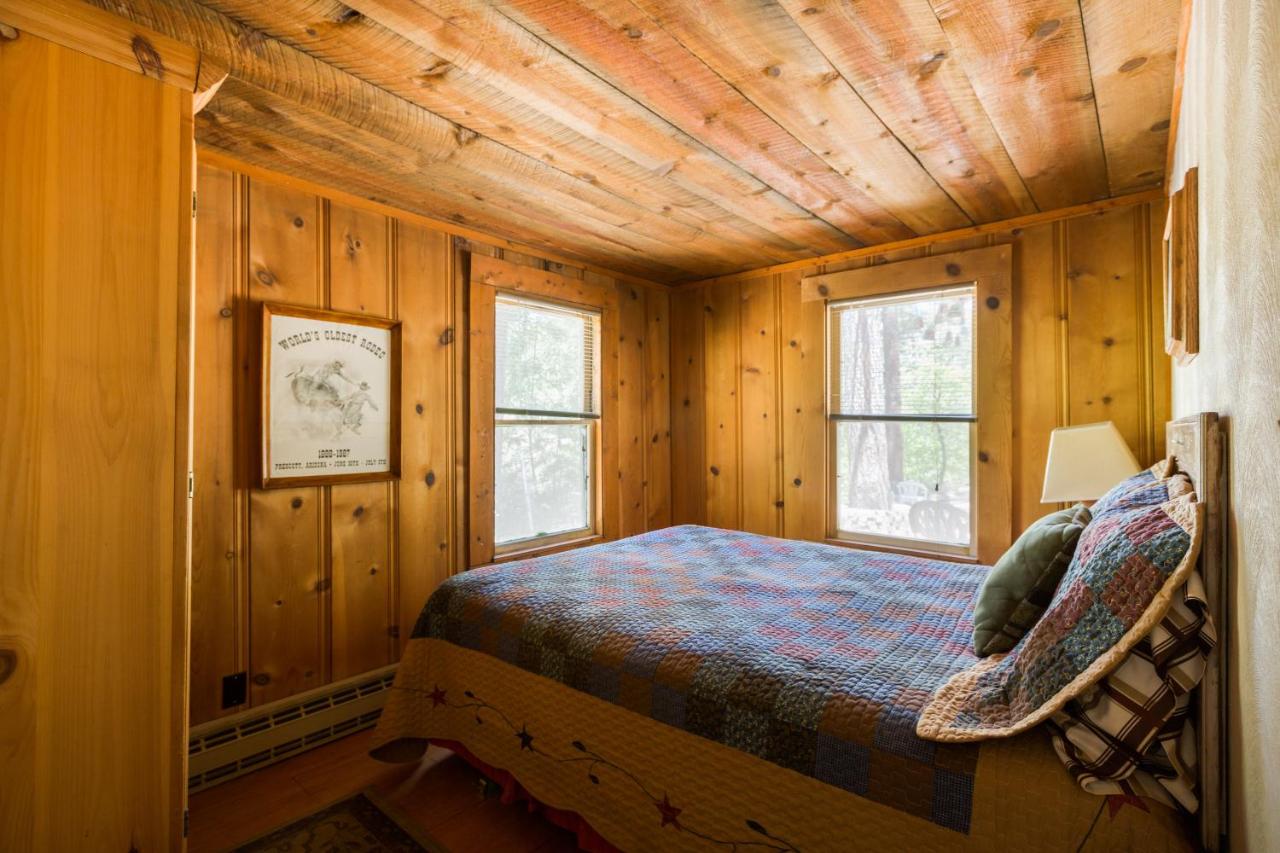 | Crown King Cabins Bradshaw