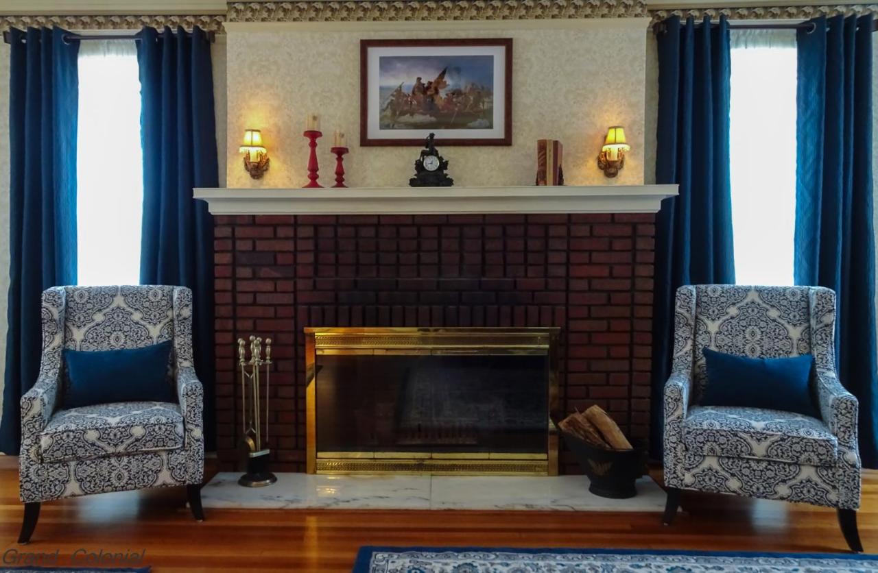 | Grand Colonial Bed and Breakfast